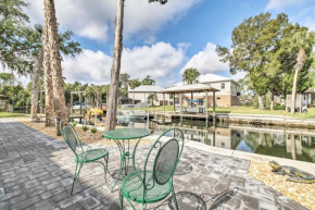 Evolve Hip Crystal River Home with Dock and Kayaks!